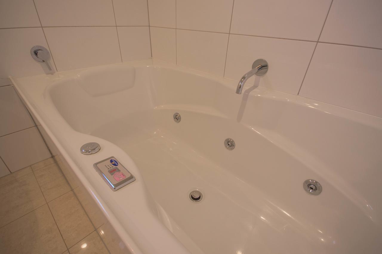 Amity Court Motel Stratford Esterno foto