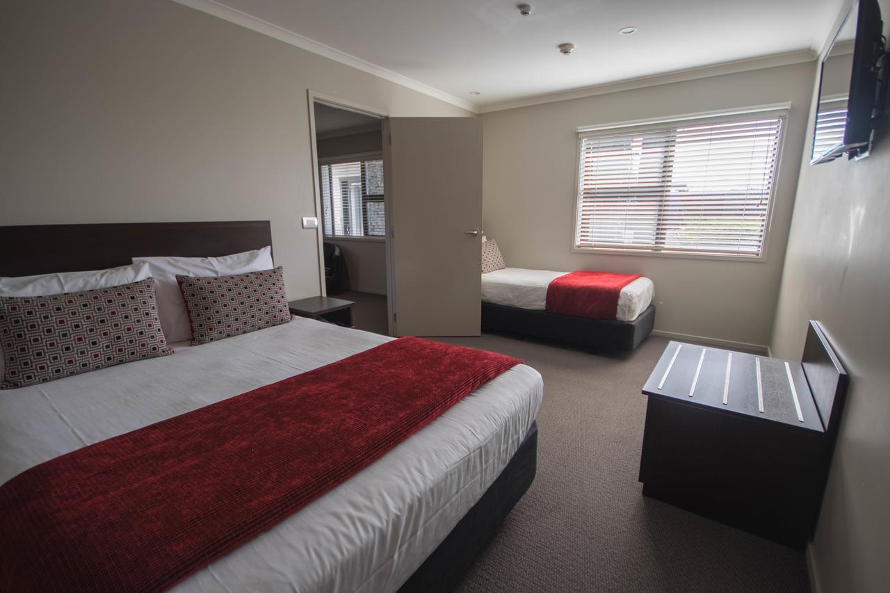 Amity Court Motel Stratford Esterno foto